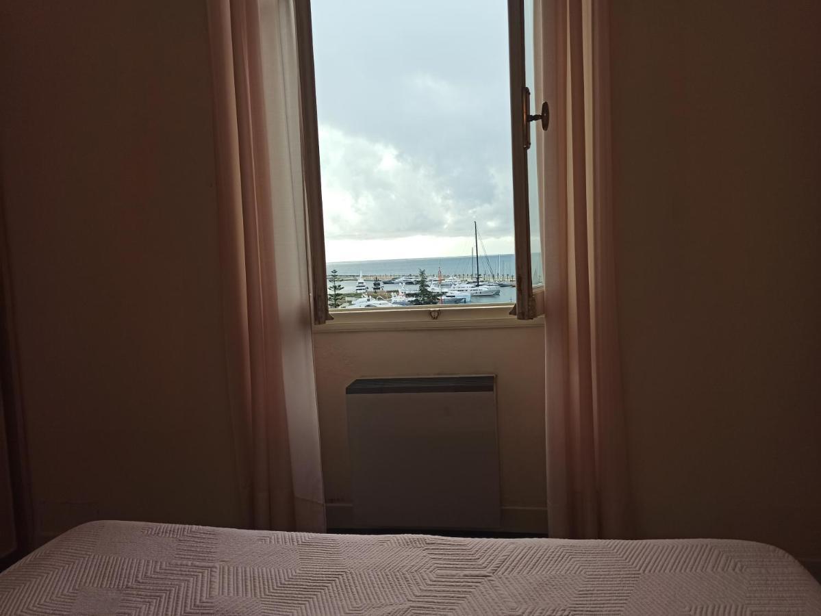 Hotel Miramare Imperia Szoba fotó