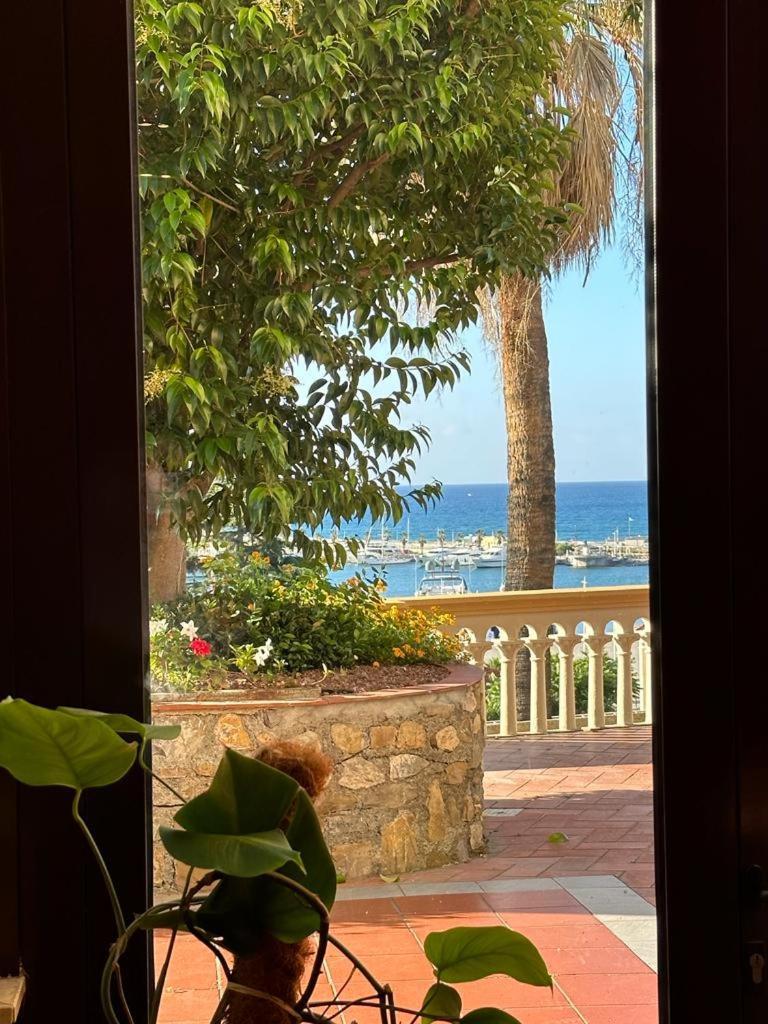 Hotel Miramare Imperia Kültér fotó