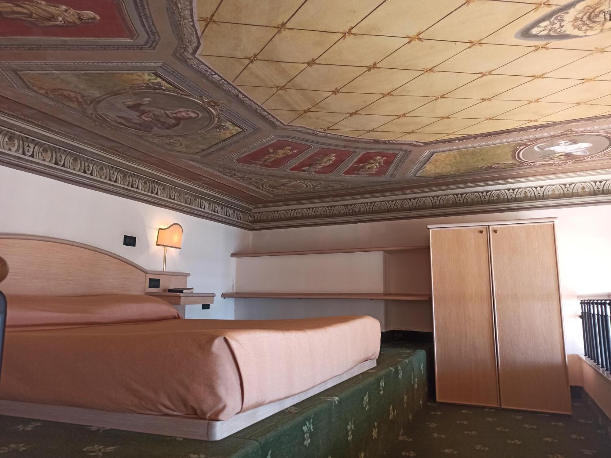 Hotel Miramare Imperia Szoba fotó