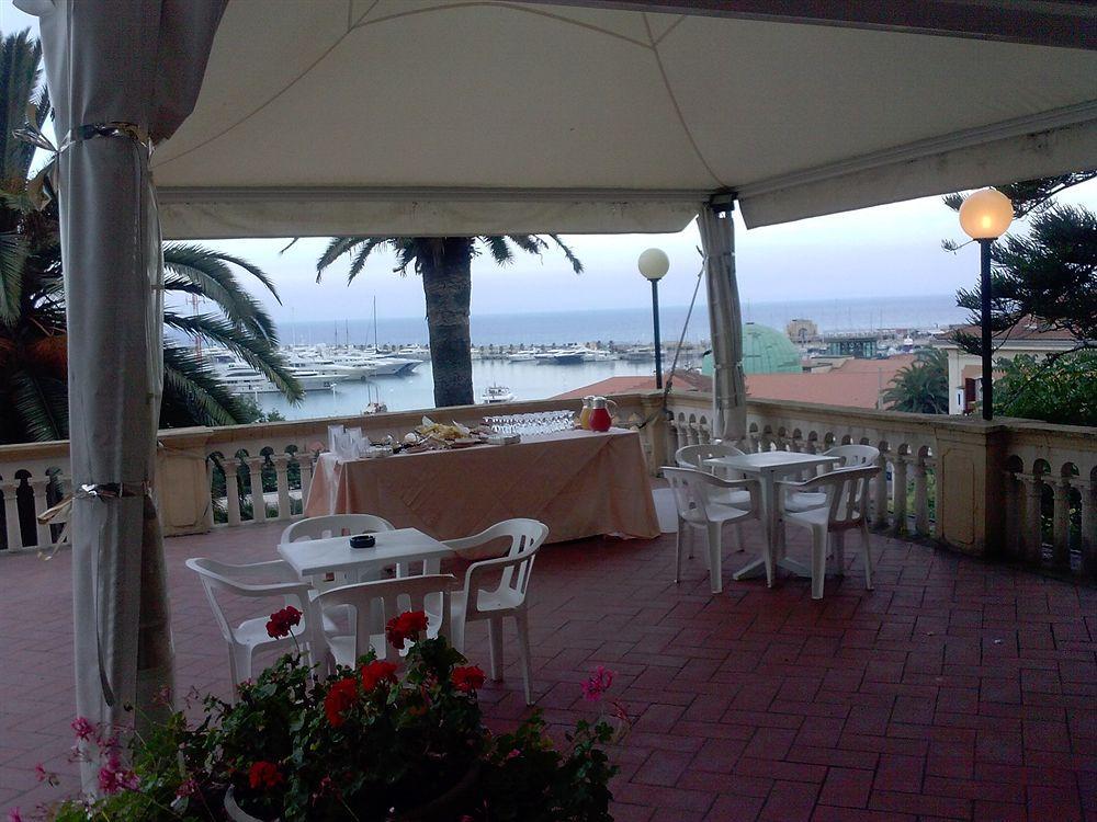 Hotel Miramare Imperia Kültér fotó