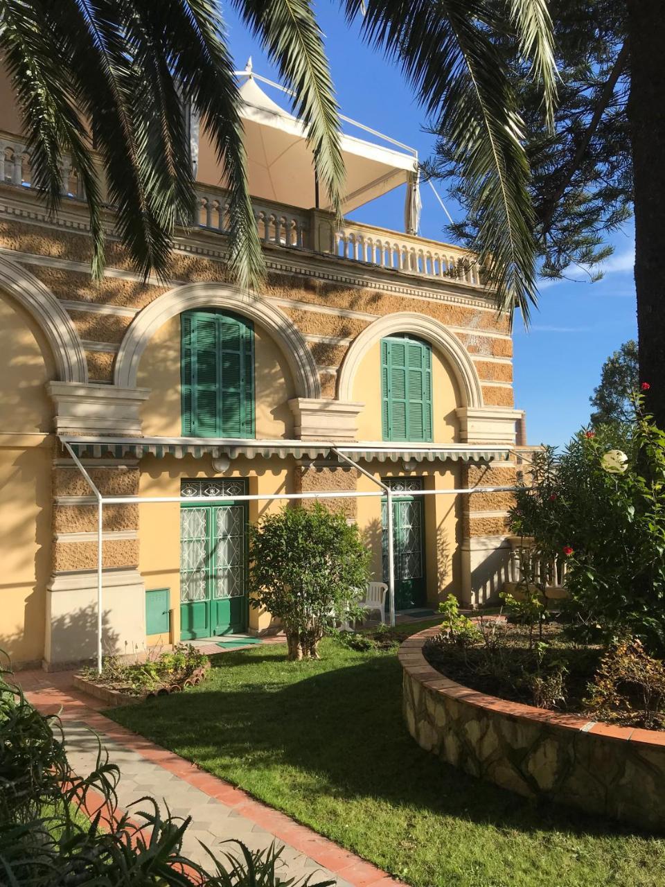 Hotel Miramare Imperia Kültér fotó